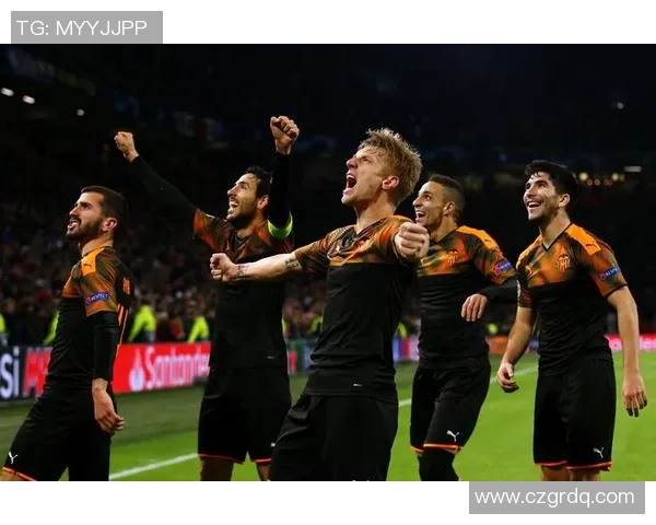 亚特兰大与海法的精彩对决结果揭晓,赛场火花四溅引人关注 亚特兰大与海法的精彩对决结果揭晓,赛场火花四溅引人关注