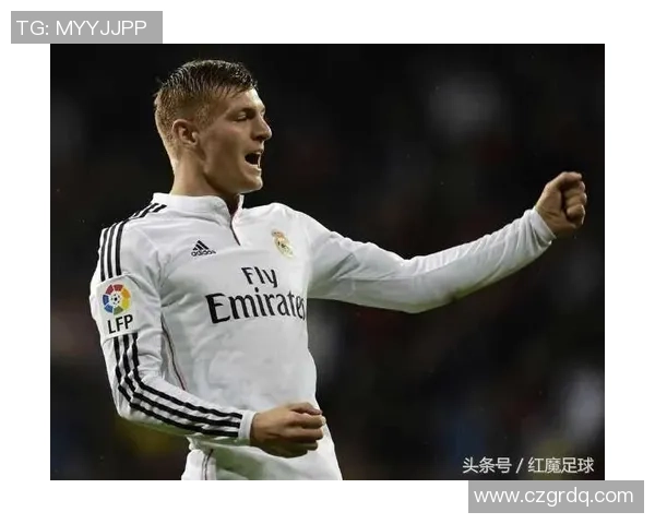 克罗斯的足球传奇:从天才少年到世界级中场的辉煌历程与成就 克罗斯的足球传奇:从天才少年到世界级中场的辉煌历程与成就