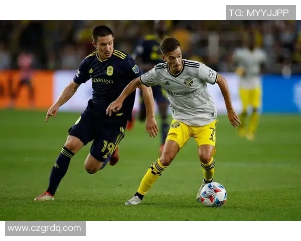 伐木者与哥伦布机员的对决探索人与自然的博弈与合作 伐木者与哥伦布机员的对决探索人与自然的博弈与合作