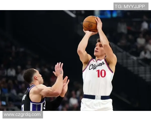 悉尼国王与快船精彩对决回放全程回顾与分析 悉尼国王与快船精彩对决回放全程回顾与分析