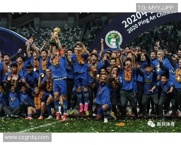 江苏苏宁与鲁能精彩对决集锦回顾展现足球魅力与激情瞬间