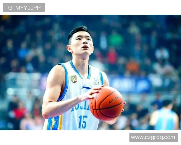 陈林坚的奋斗之路：从默默无闻到篮球场上的闪耀明星